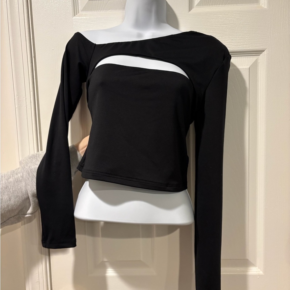 Shein cut out long sleeve crop top